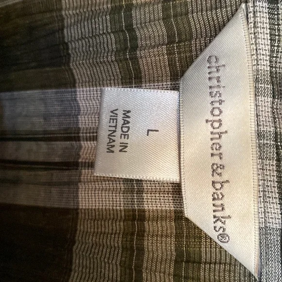 Women’s button down shirt - Picture 3 of 6